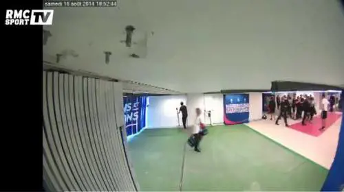 L'agguato a Thiago Motta. Testata sul naso nel tunnel
