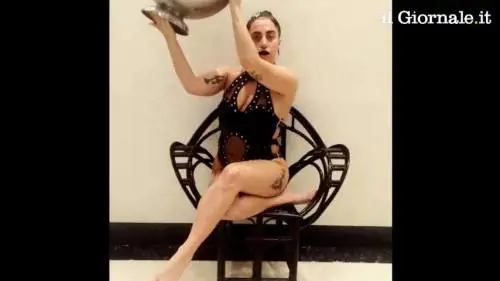 J.Lo, Neymar, Mario Balotelli...È sfida "gelida"