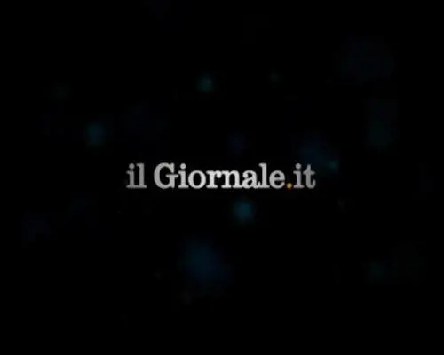 Al funerale in motorino. Ma senza casco