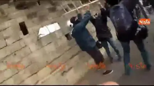 Vertice Bce, gli attivisti violano la zona rossa