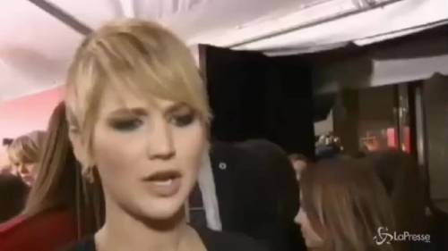 Jennifer Lawrence presenta Chris Martin ai genitori