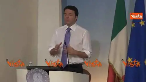 Renzi: "Fondi per le partite Iva a basso reddito"