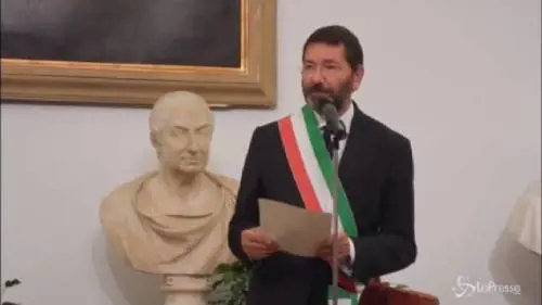 Marino dedica ai gay una poesia di Neruda