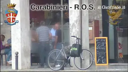 "Se va a cercare mio figlio gli sparo in testa"