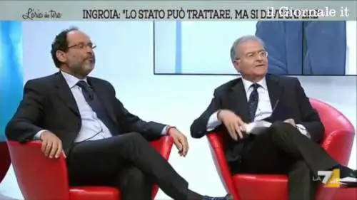 La rissa in diretta tv tra Cicchitto e Ingroia