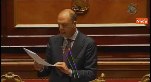 Alfano: "Quattro poliziotti feriti, nessuna denuncia"