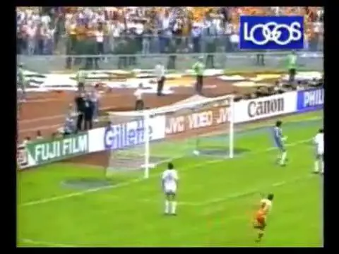 Van Basten compie 50 anni