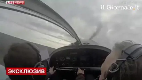 Lo schianto aereo ripreso dall'interno. Video choc