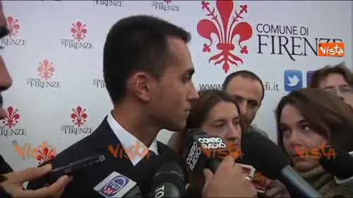 Di Maio: "Renzi bleffa"