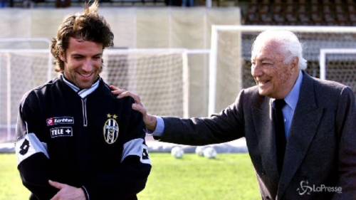 La Juve festeggia i 40 anni di Del Piero: "Tifiamo per te"