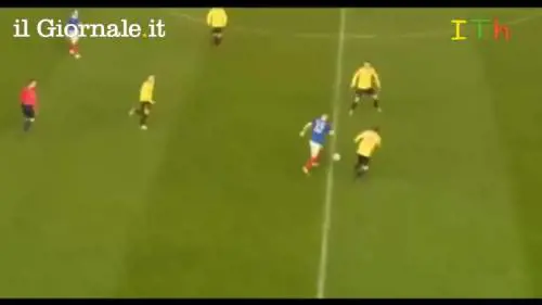 Irlanda, perde gli scarpini ma l'assist è vincente