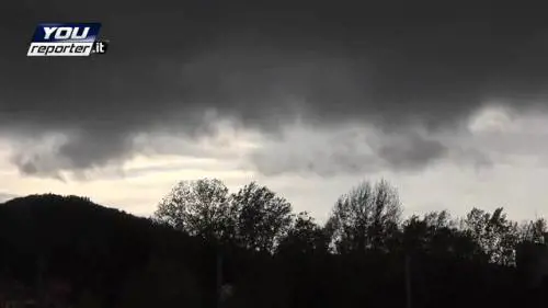 Maltempo in Liguria, nuvole cariche su Sestri Levante