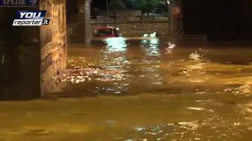 Il fiume Entella a Chiavari, la furia della piena