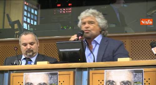 Grillo: "In Germania il Jobs Act un fallimento"