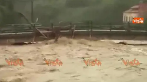 Genova torna a tremare: esonda un torrente a Voltri