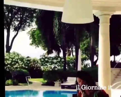 Rihanna e il twerking con le amiche