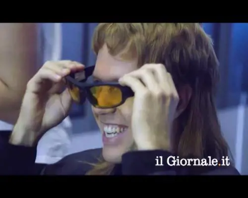 La candid camera di Vettel terrorizza i clienti