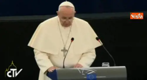 Il Papa: "Grandi ideali europei sostituiti dalla burocrazia"