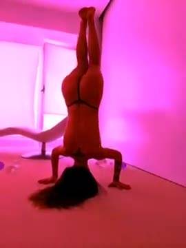 Naike Rivelli: lo yoga è hot