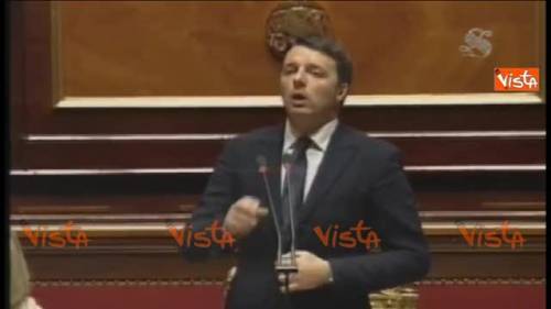 I grillini scatenati al Senato: "Renzi assassino!"