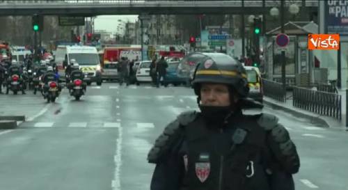 Parigi trema: cinque ostaggi nel negozio kosher
