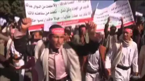 Charlie Hebdo, migliaia manifestano contro le vignette in Yemen