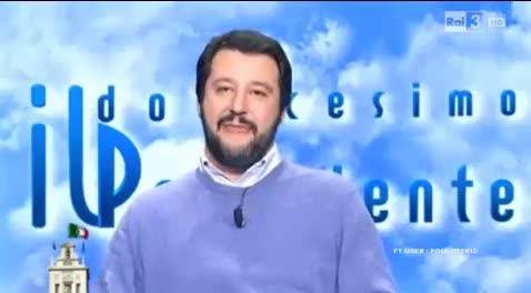Salvini canta "Il cielo in una stanza". E Travaglio...