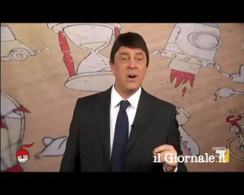 Crozza sbertuccia Alfano: "Perché assumere un filippino se tanto c'è lui?"
