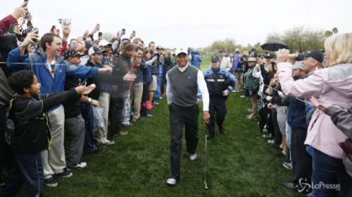 Tiger Woods si ferma nuovamente per problemi alla schiena