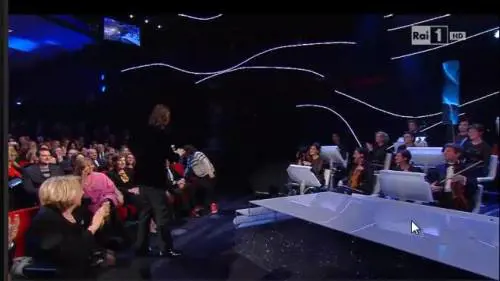 Sanremo, Siani e la battuta al bimbo obeso