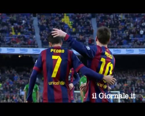 Messi festeggia 300 partite in Liga con una tripletta