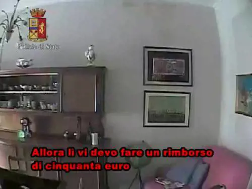 Mago della truffa incastrato dall'anziana