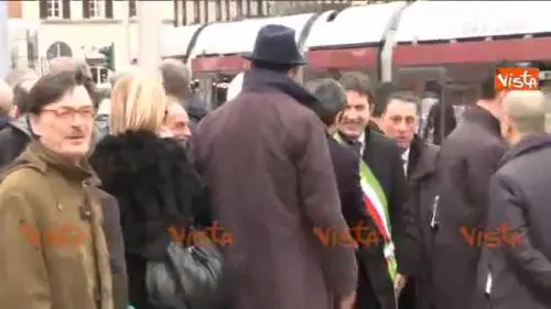 Mattarella in tram a Firenze
