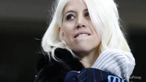 Wanda Nara e la piccola Francesca allo stadio: portafortuna per papà Icardi