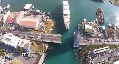 La manovra pericolosa dello yacht di Steve Jobs