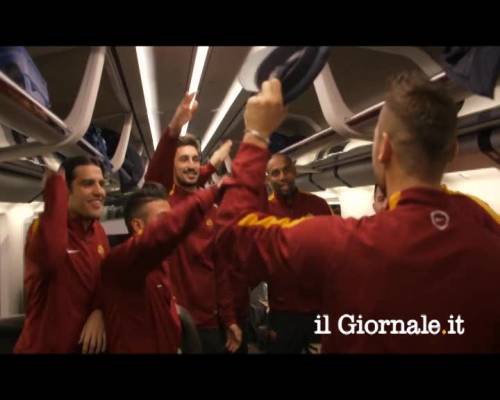 Totti fa il capotreno