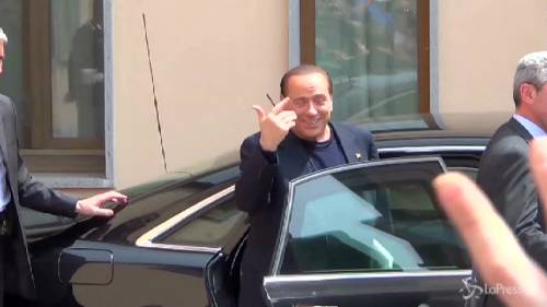 L'ultimo giorno di Berlusconi ai servizi sociali