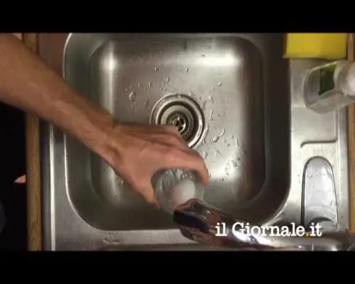 Come sbucciare un uovo in dieci secondi 