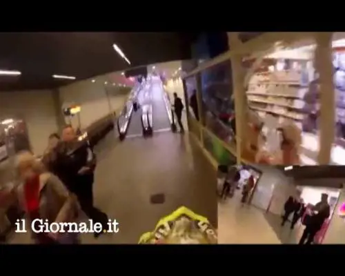 Polonia, entra con la moto in un centro commerciale