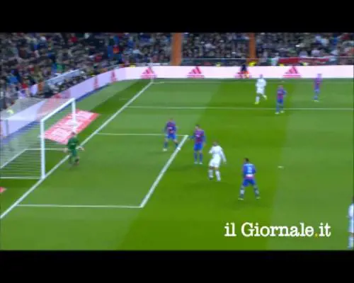 Lo scorpione di Benzema si infrange sull'incrocio