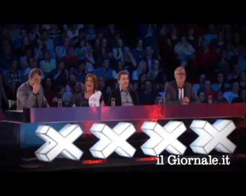 La cagnetta che imita Whitney Houston è già una star