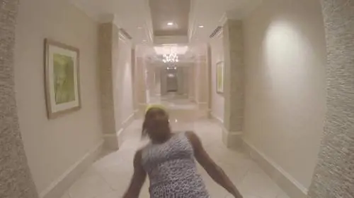 Serena William: twerking con palle da tennis