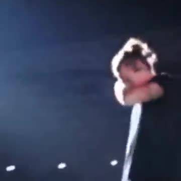 One direction e le lacrime sul palco 