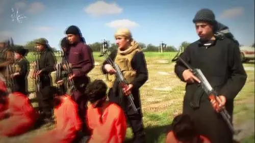 Il jihadista bambino arma i boia dell'Isis