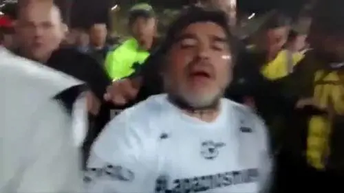 Partita per la pace, Maradona contro reporter