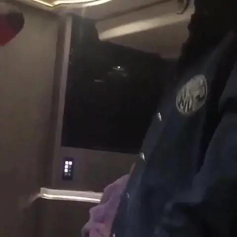 Rihanna sniffa coca?