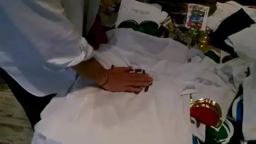 La maglietta che cambia colore