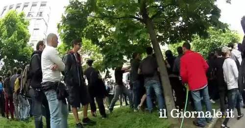 Milano, rissa al corteo No Expo