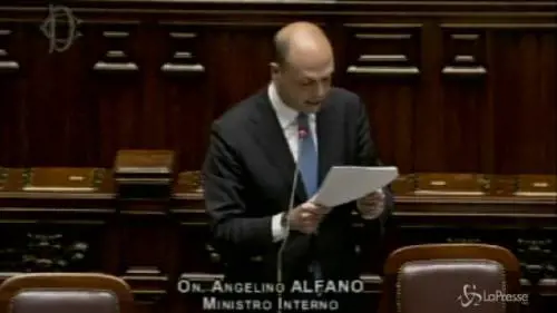 Rolex a Renzi: "Inaccettabile affiancarci ai black bloc"