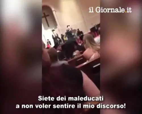 La fondatrice della scuola e la frase razzista rivolta agli studenti